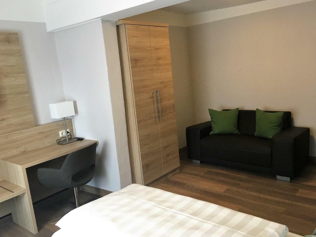 Gasthof Eberl Hotel-pension Feldmoching